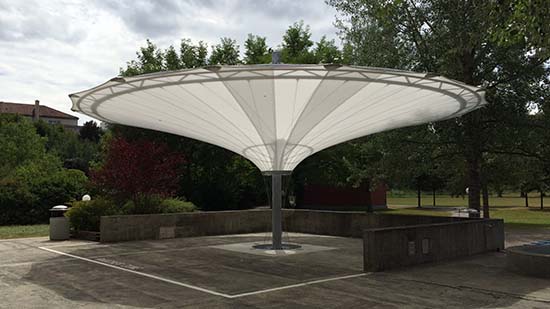 钢膜结构停车棚定制